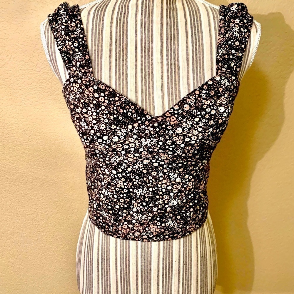 NEW Japna Crop Top Large Black Ditzy Floral White Peach Taupe Tank Top